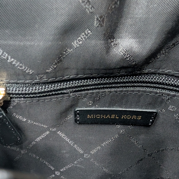 Michael Kors Leather Monogram Flap Top Shoulder Bag Crossbody Black & Tan - Picture 6 of 9